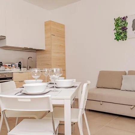 Apulialux - Modern Apt Con Jacuzzi E Box Auto Privato Apartment