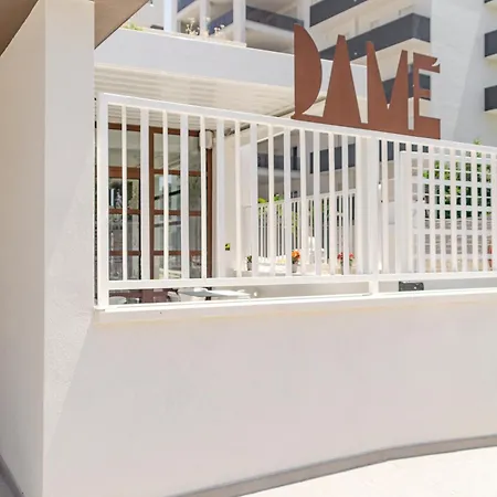 Apulialux - Modern Apt Con Jacuzzi E Box Auto Privato Apartment Bari