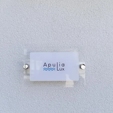 Apulialux - Modern Apt Con Jacuzzi E Box Auto Privato