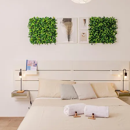 Apulialux - Modern Apt Con Jacuzzi E Box Auto Privato *